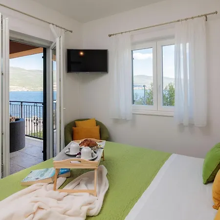 Villa Beachfront Noa With Heated Pool