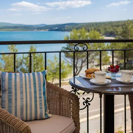 Beachfront Noa With Heated Pool * Pridraga