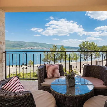 Beachfront Noa With Heated Pool Villa *