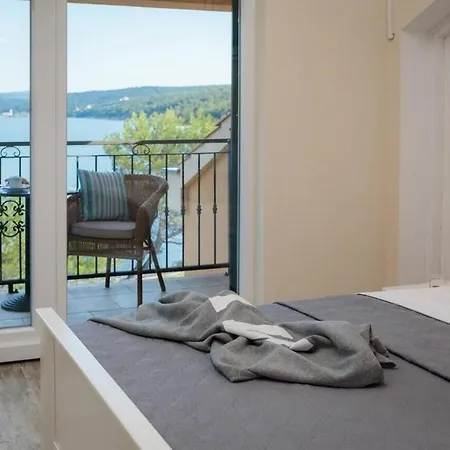 Villa Beachfront Noa With Heated Pool *
